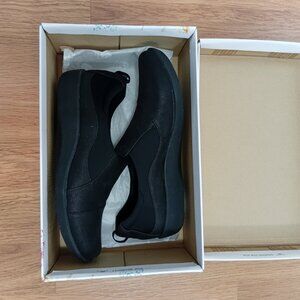*******CLARKS BRAND NEW W TAGS NEVER WORN!! SZ 10 SILLIAN PAZ!!******